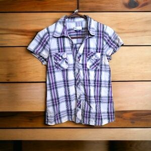 Juniors short sleeve plaid button down top purple and grey with pockets.